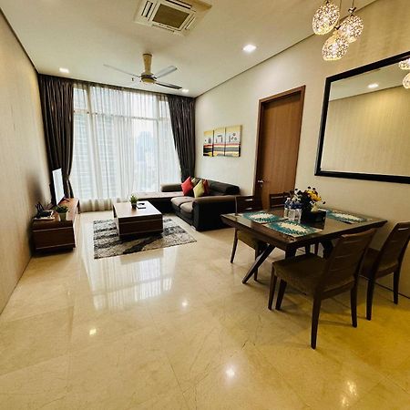 Soho Suites Klcc By Comfort Suites Куала-Лумпур Экстерьер фото