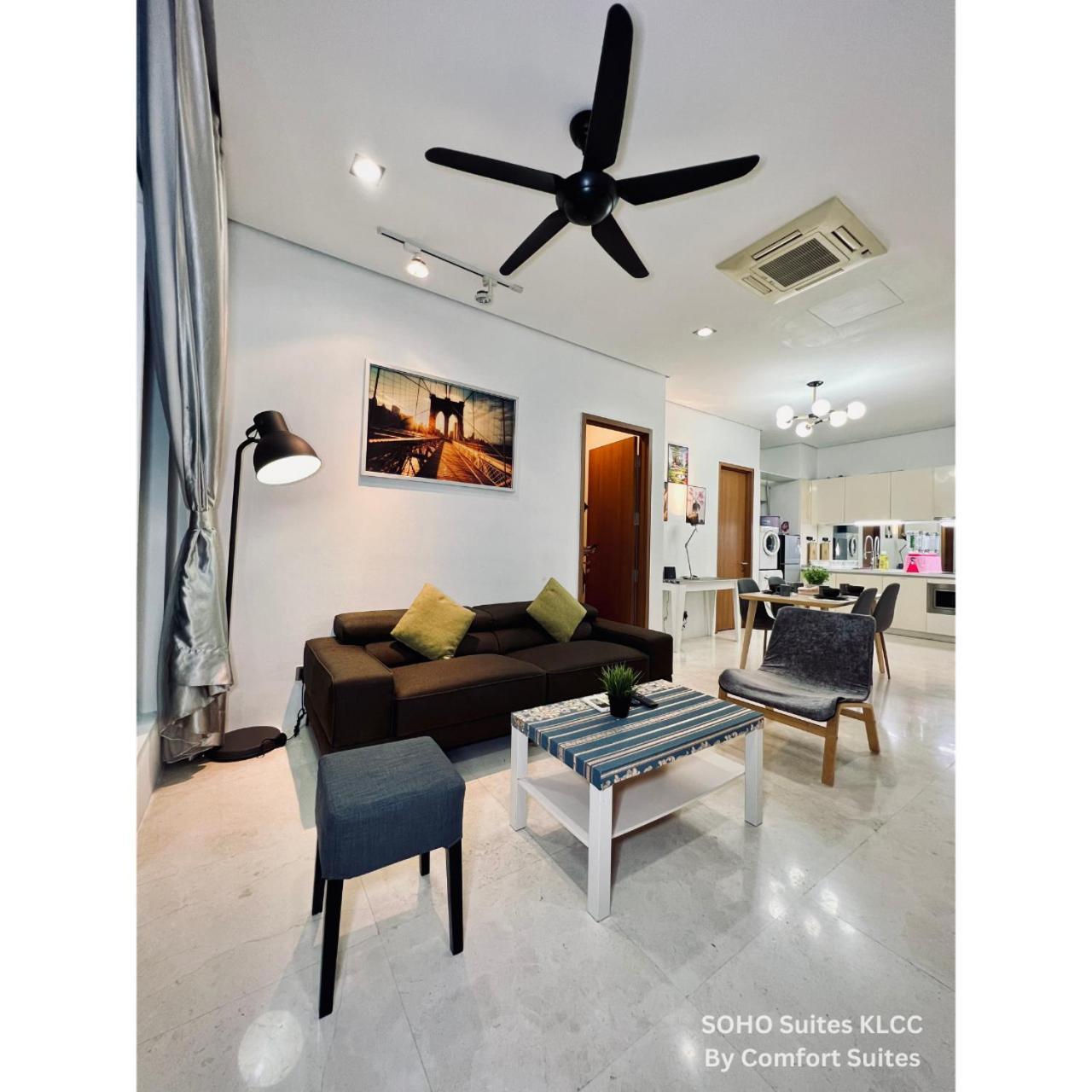 Soho Suites Klcc By Comfort Suites Куала-Лумпур Экстерьер фото