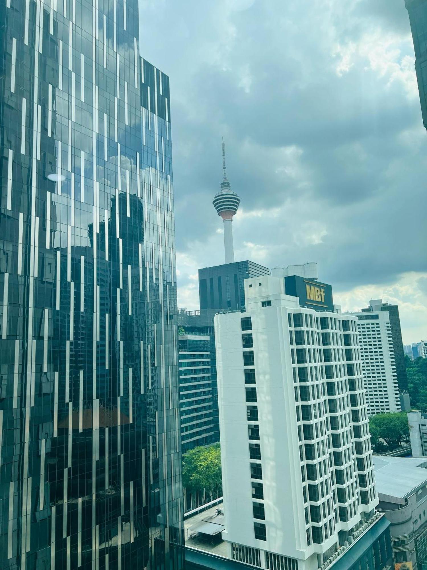 Soho Suites Klcc By Comfort Suites Куала-Лумпур Экстерьер фото