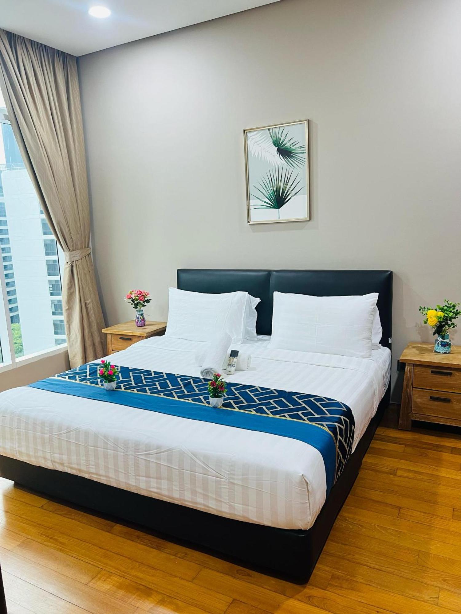 Soho Suites Klcc By Comfort Suites Куала-Лумпур Экстерьер фото