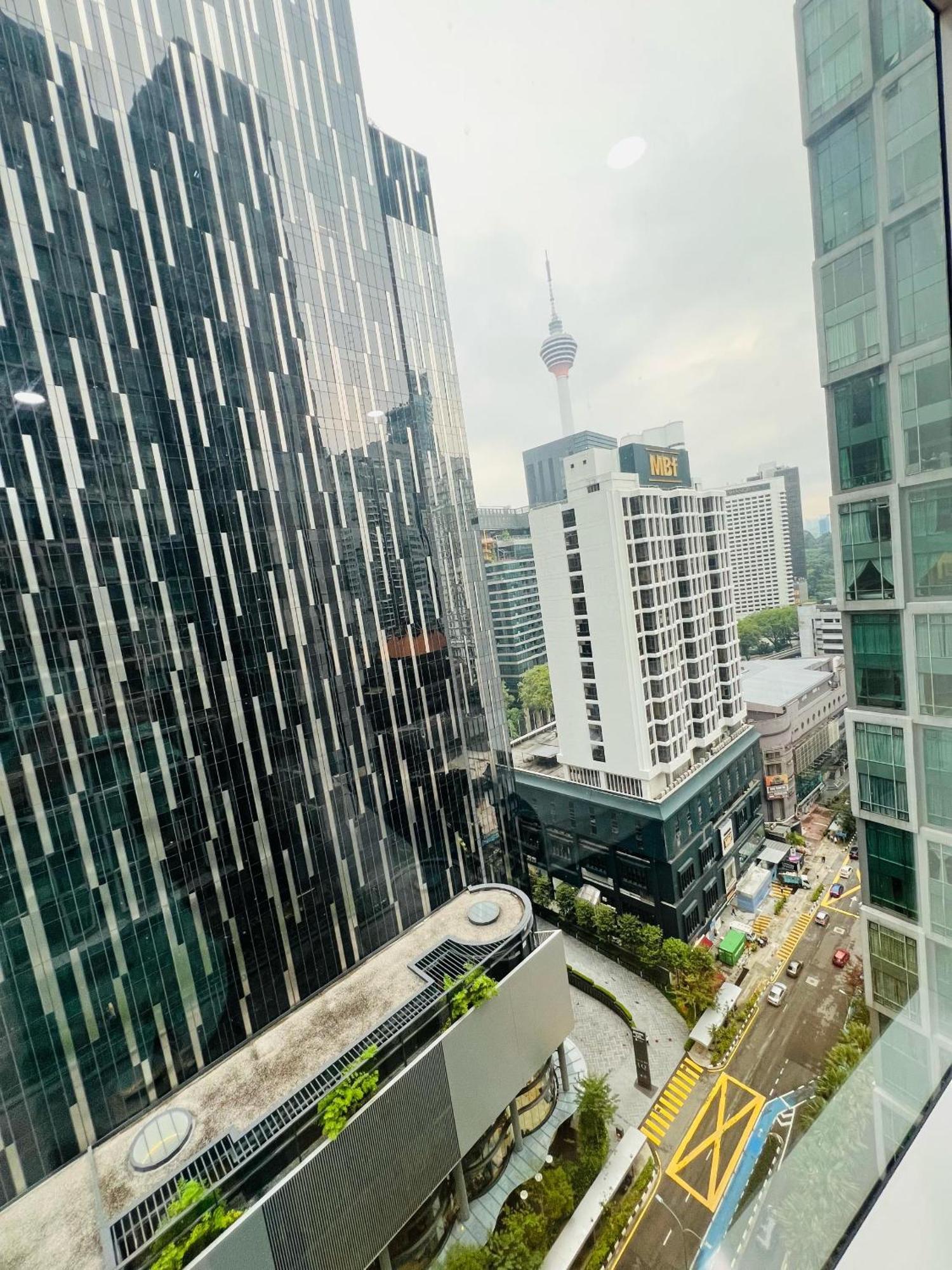 Soho Suites Klcc By Comfort Suites Куала-Лумпур Экстерьер фото